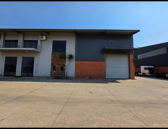 689M² FACTORY TO LET IN COSMO BUSINESS PARK